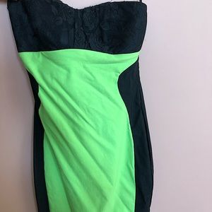 slimming strapless dress